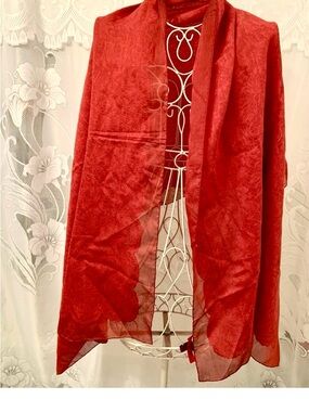 Vintage Valentino Garavani Red cashemere silk Sheer Scarf / Wrap 28” x 73” Italy
